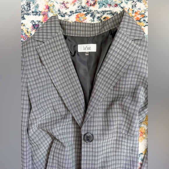 Le Suit Blazer - Picture 6 of 7